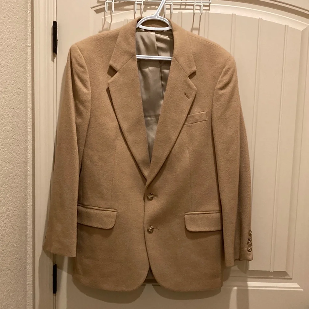 Club Room Men’s Sz 40 Blazer Sport Coat Jacket Beige Tan 2 Button Lined Pockets
